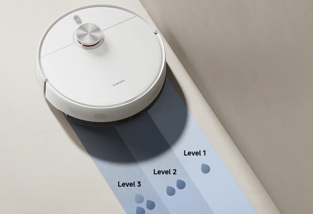 Απεικονίζεται η σκούπα εν ενεργεία.